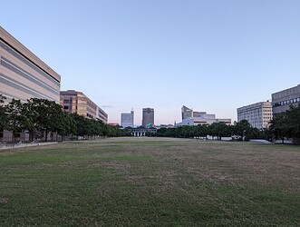 PXL_20220605_001825082