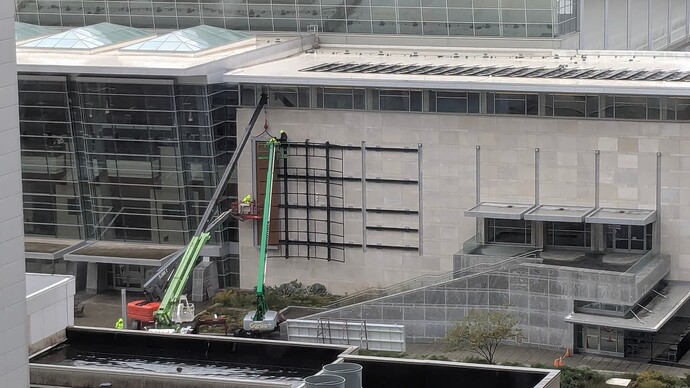 PXL_20251028_200712091.MP