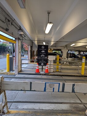 PXL_20251111_212419204