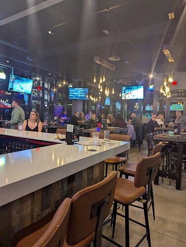 PXL_20241124_024109870