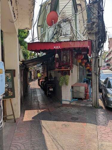 PXL_20230413_063441136