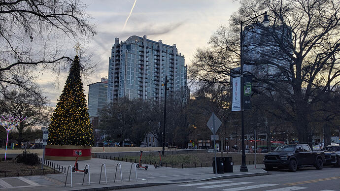 PXL_20251217_215238627.MP