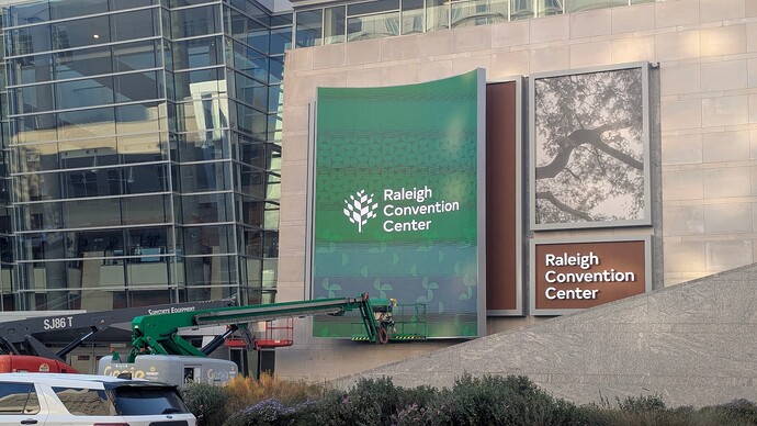 PXL_20251112_210003379.MP