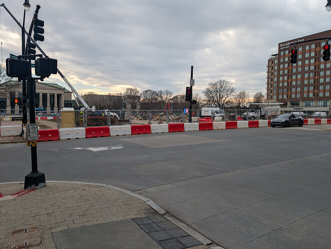 PXL_20260206_193427785