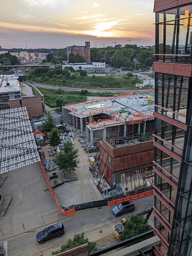 PXL_20240523_000404752