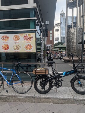 PXL_20250820_233357271